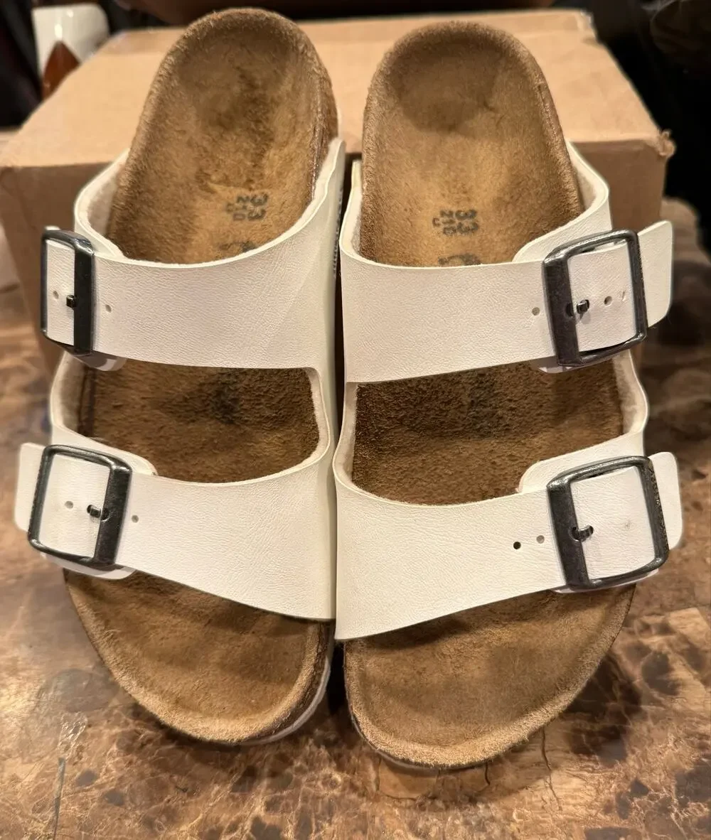 Arizona (Birko-Flor) — Women's size 33 kids 2.5
